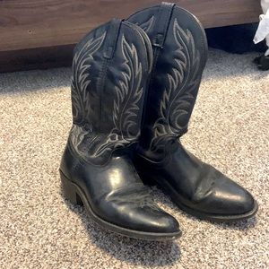 VINTAGE WESTERN BOOTS